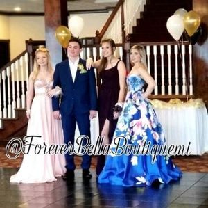 Meet your Posher, Forever Bella